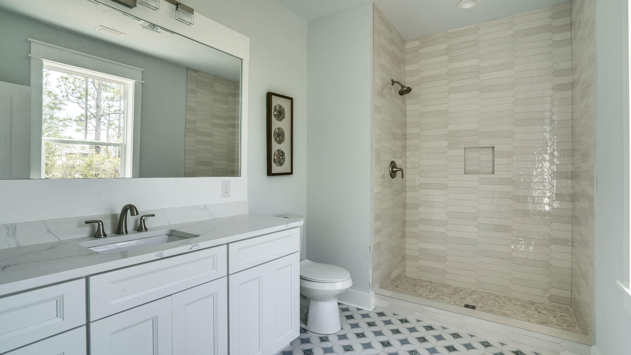 TREETOP VILLAGE - Residential