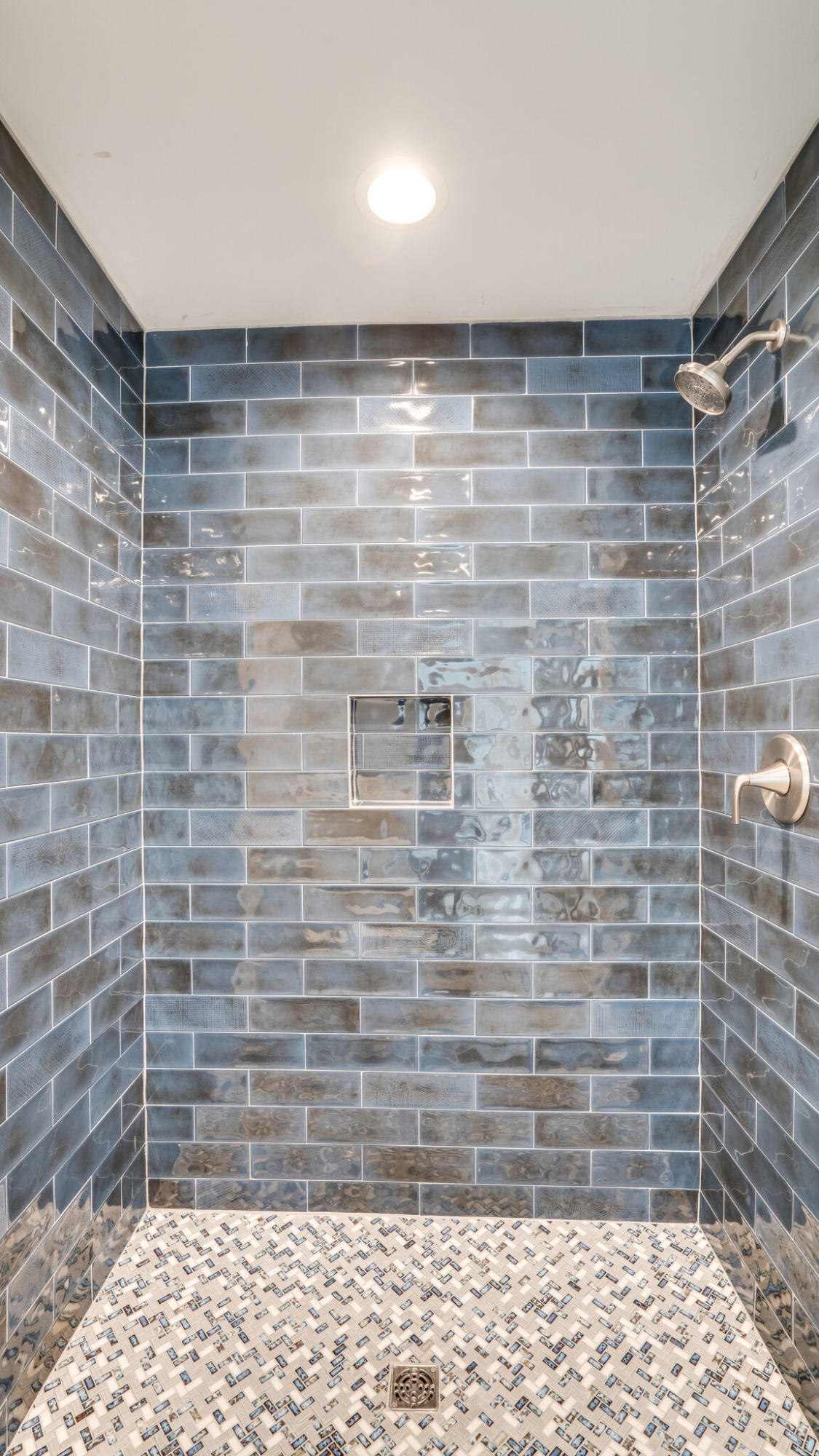 TREETOP VILLAGE - Residential