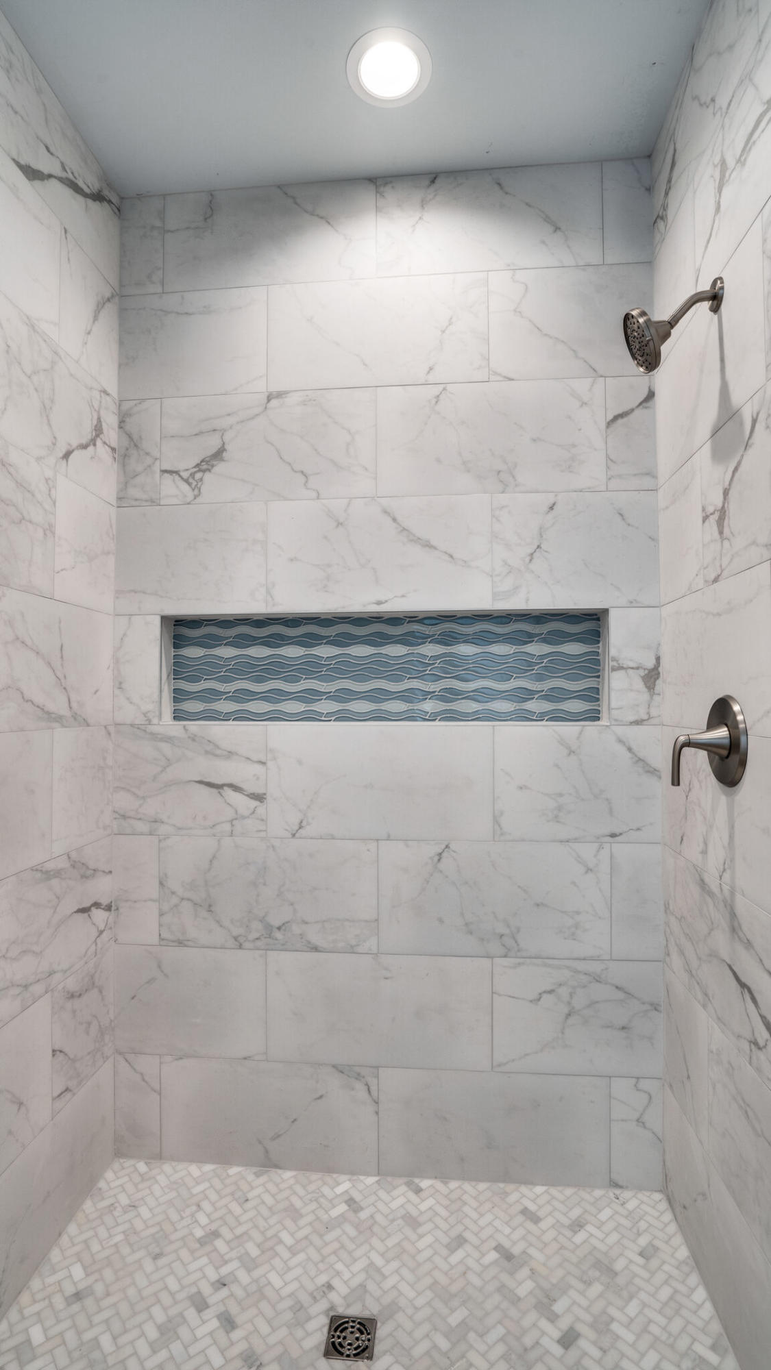 TREETOP VILLAGE - Residential