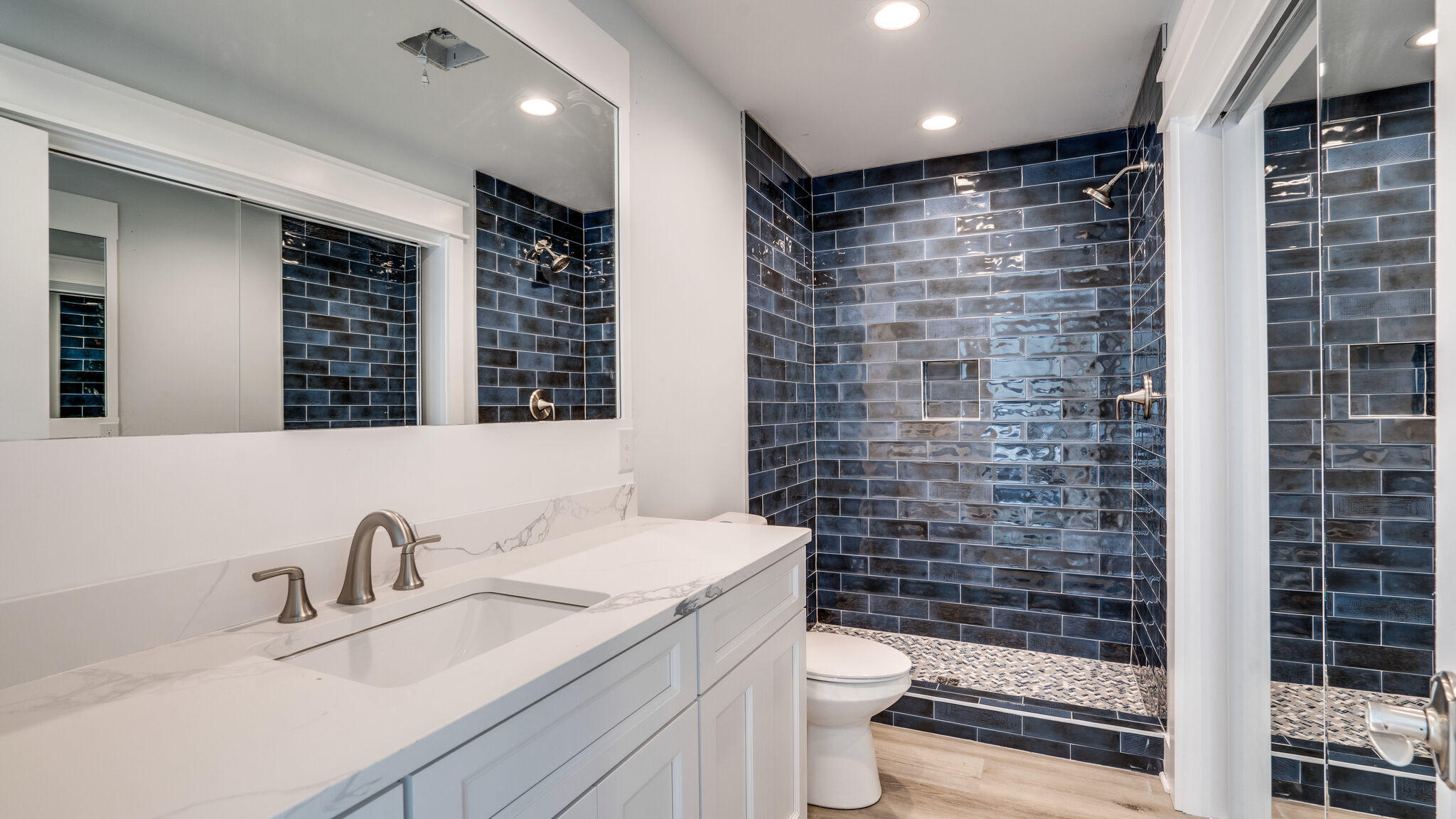 TREETOP VILLAGE - Residential