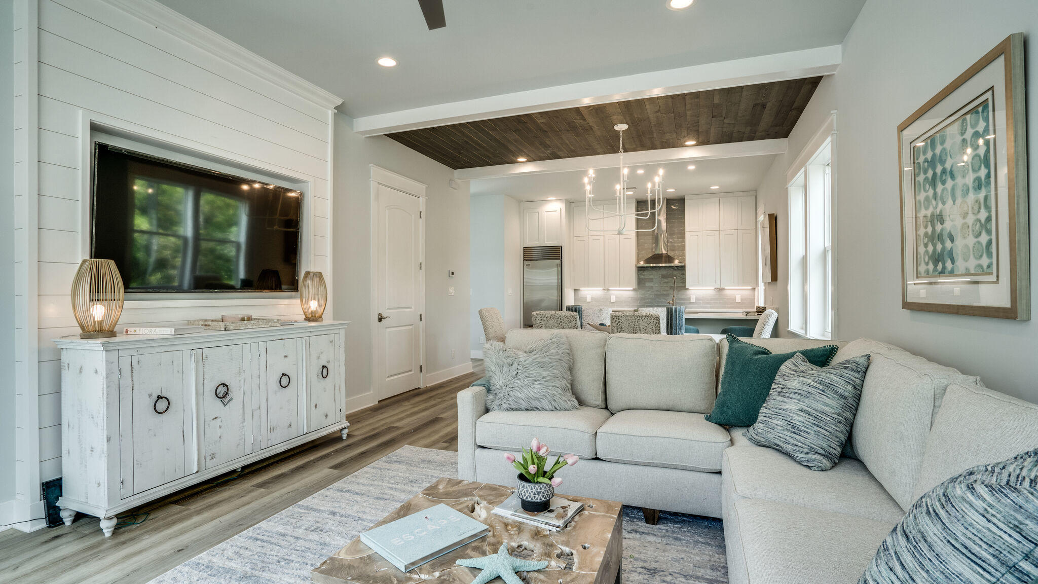 TREETOP VILLAGE - Residential