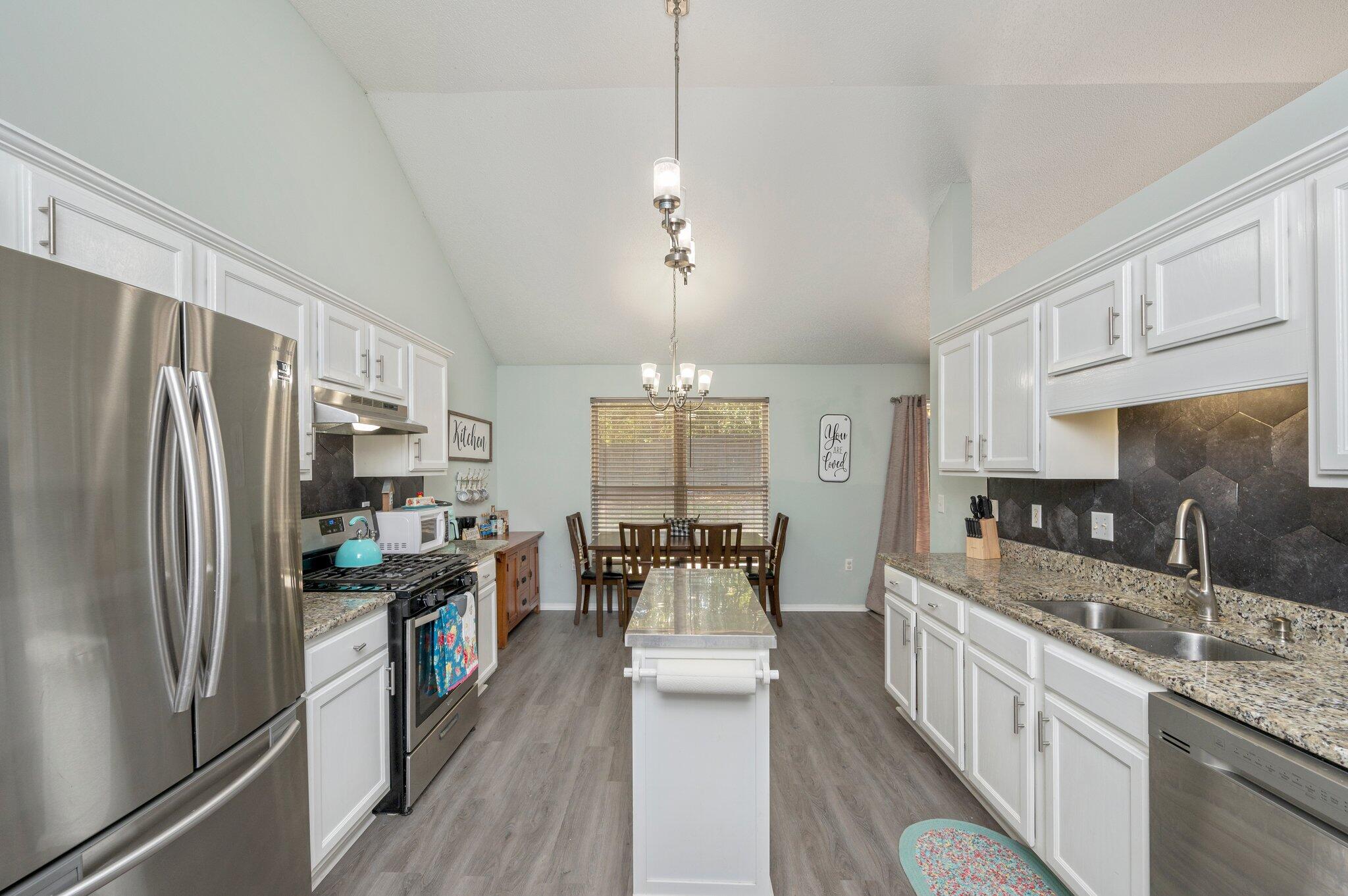 RIVERCHASE S/D PH 1 - Residential