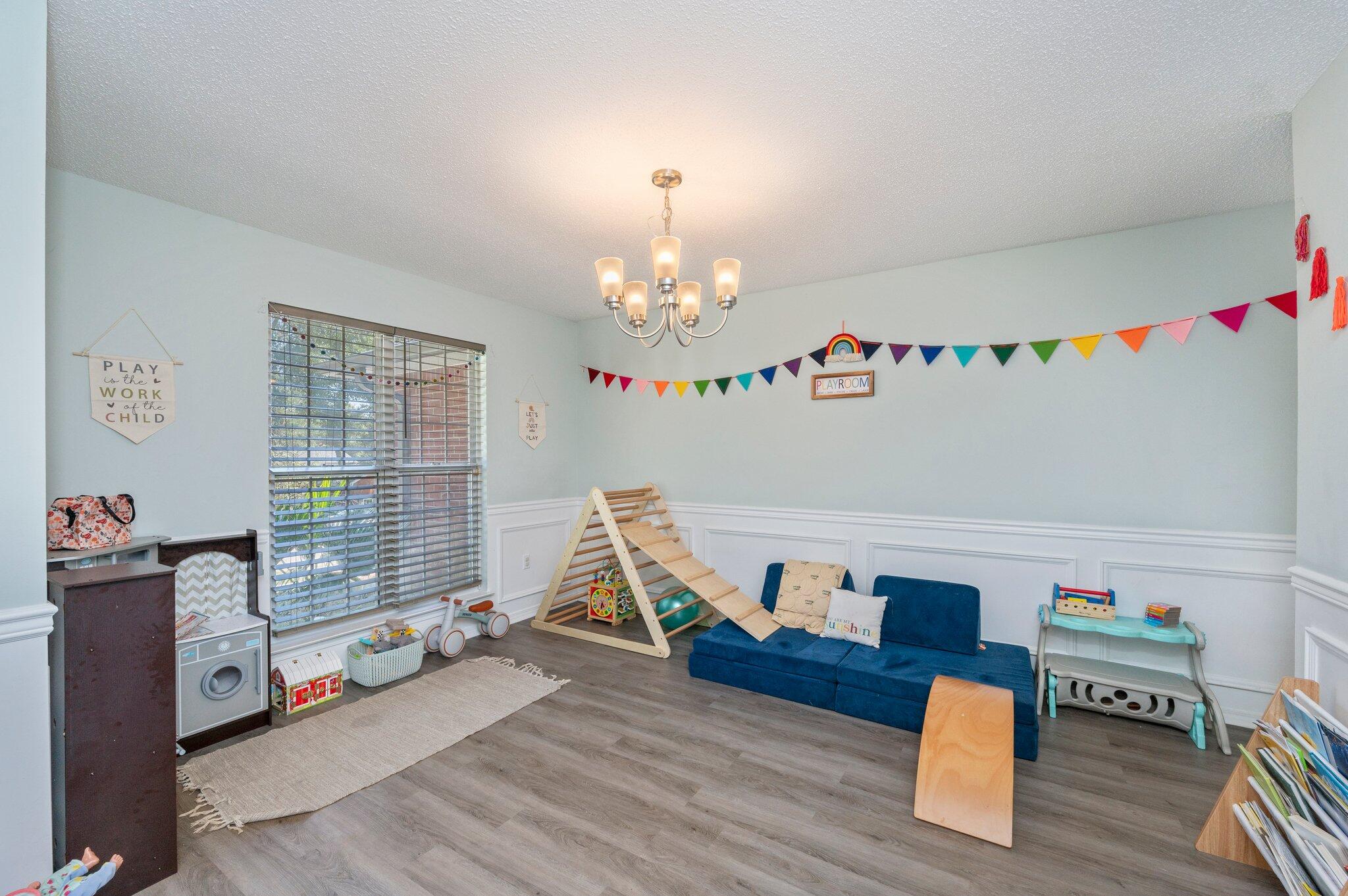 RIVERCHASE S/D PH 1 - Residential