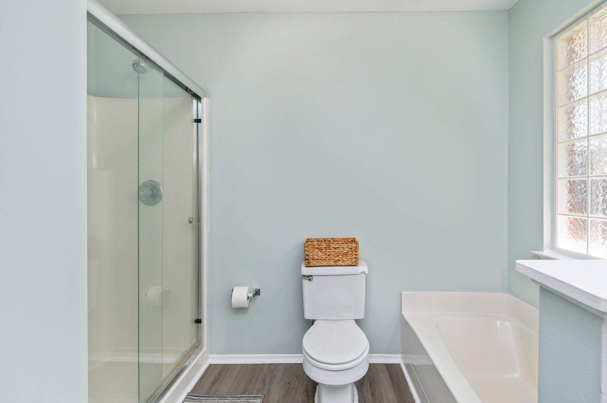 RIVERCHASE S/D PH 1 - Residential