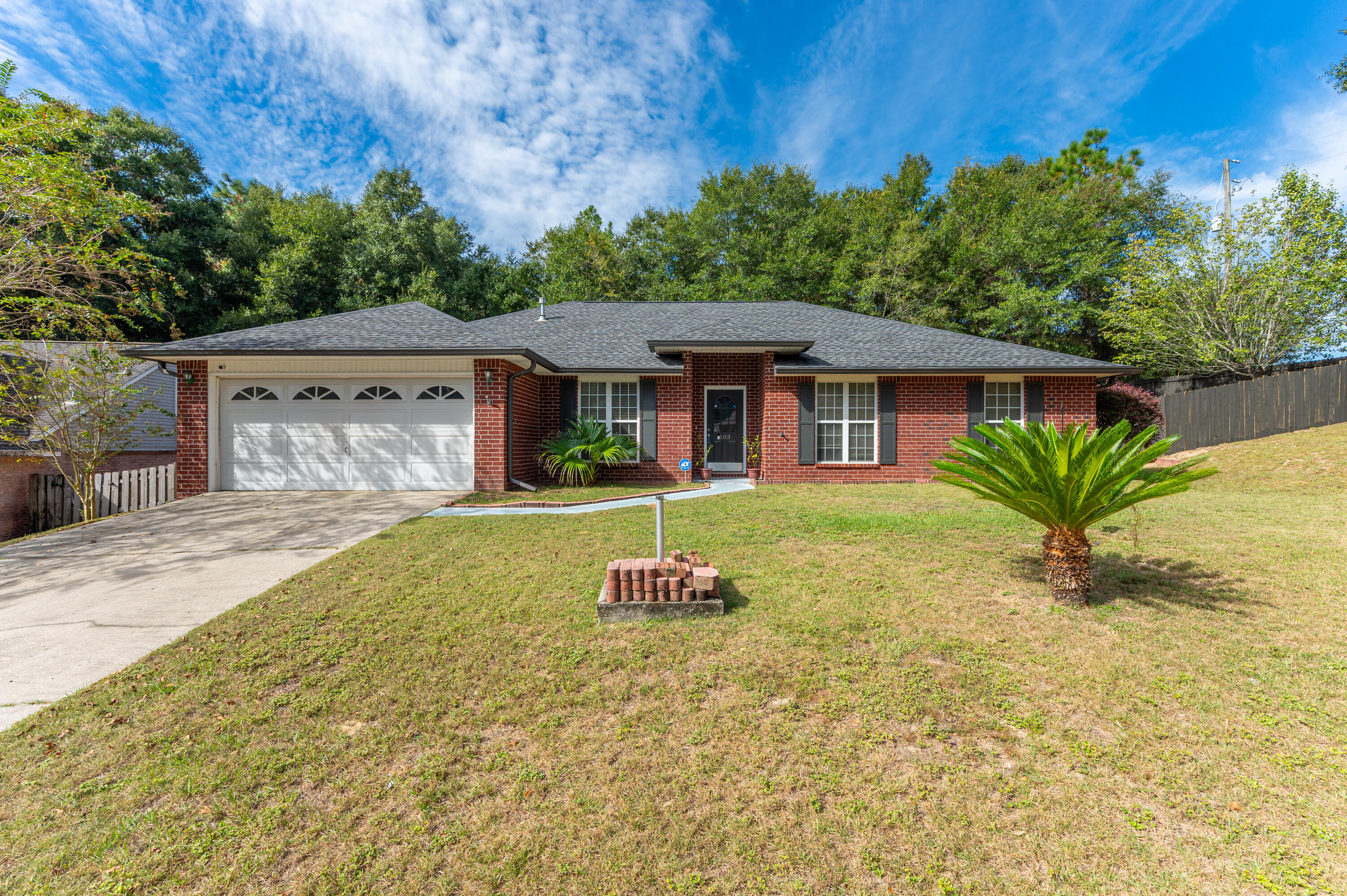 RIVERCHASE S/D PH 1 - Residential