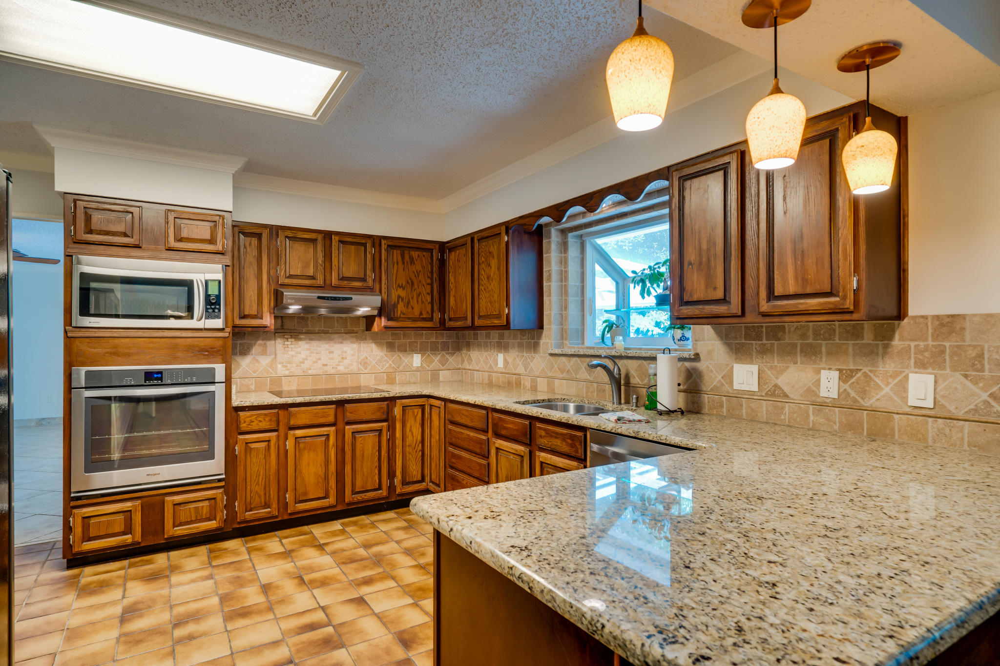 ROCKY BAYOU ESTATES 04 - Residential