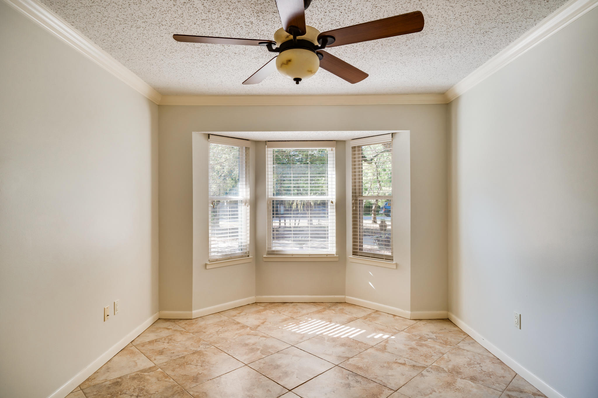 ROCKY BAYOU ESTATES 04 - Residential