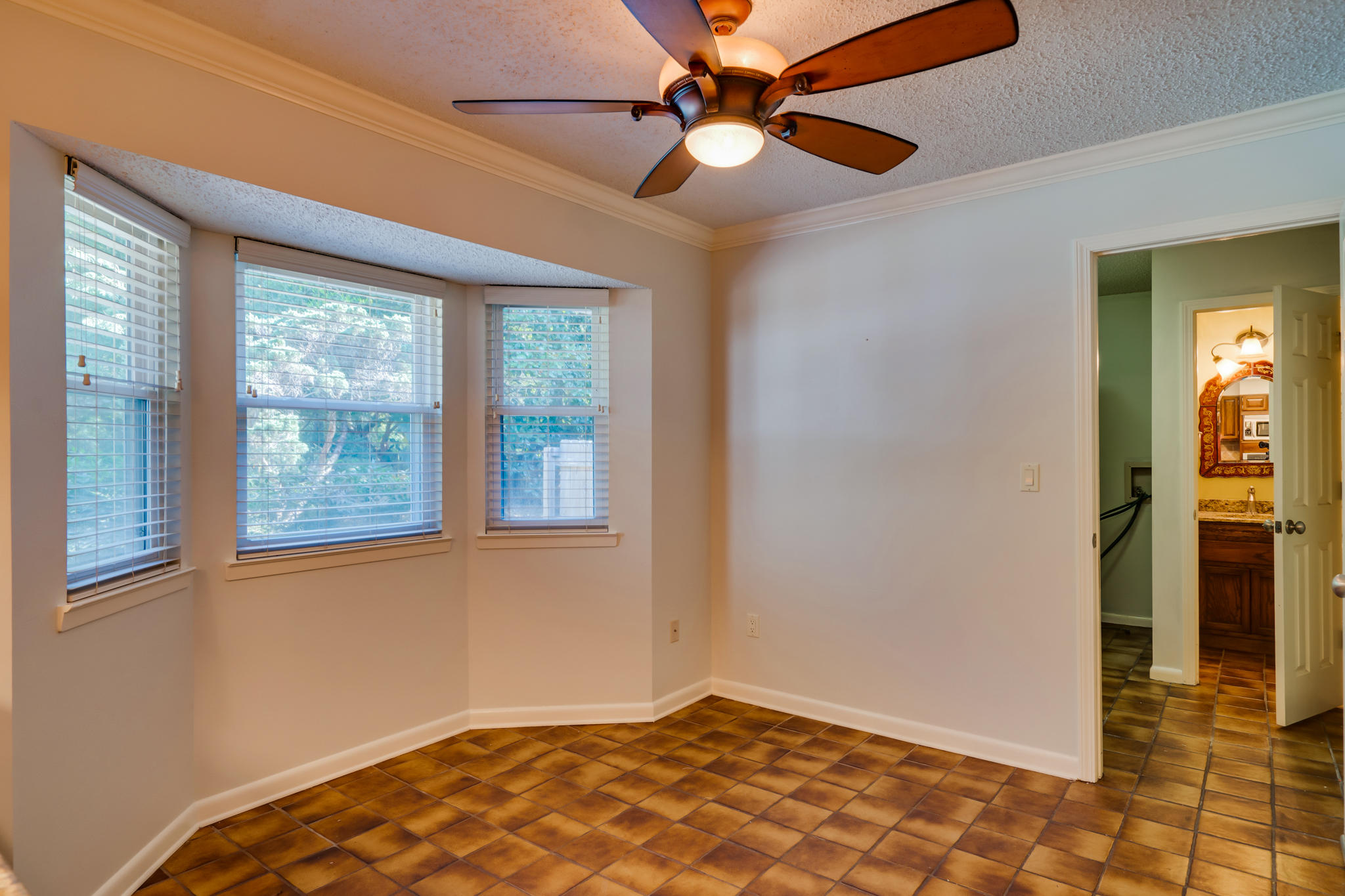 ROCKY BAYOU ESTATES 04 - Residential