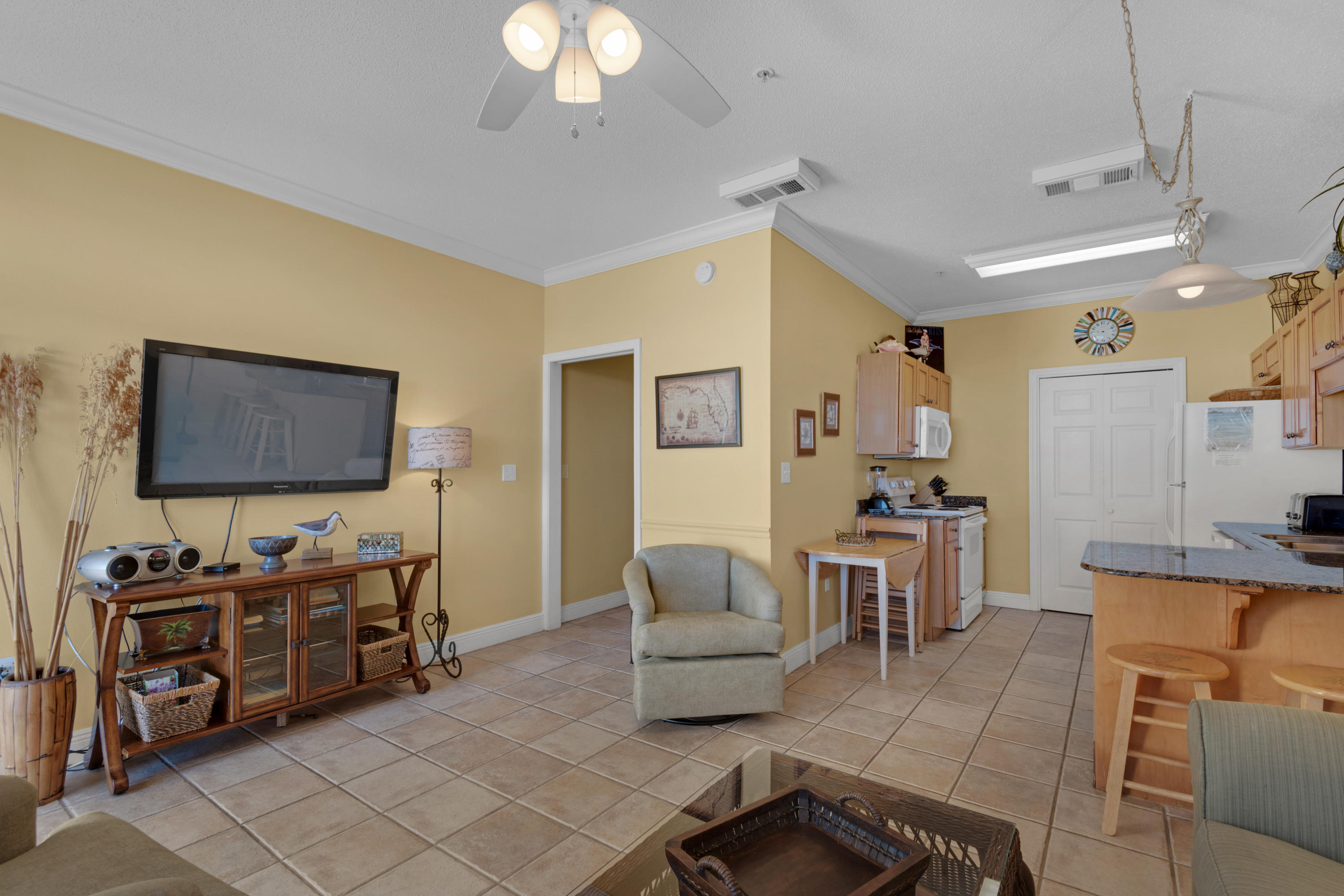 BLUE DOLPHIN CONDO - Residential