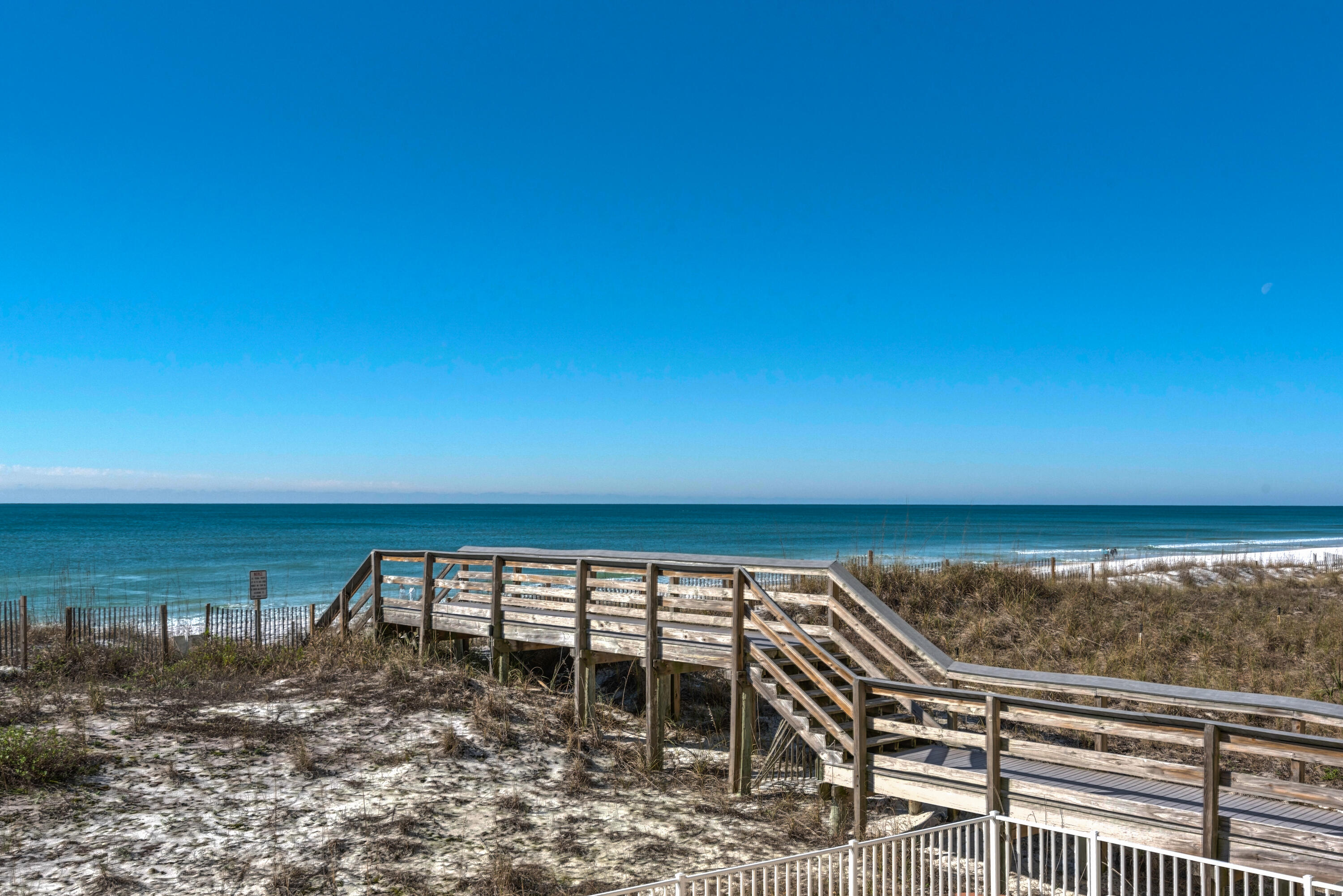 BLUE DOLPHIN CONDO - Residential