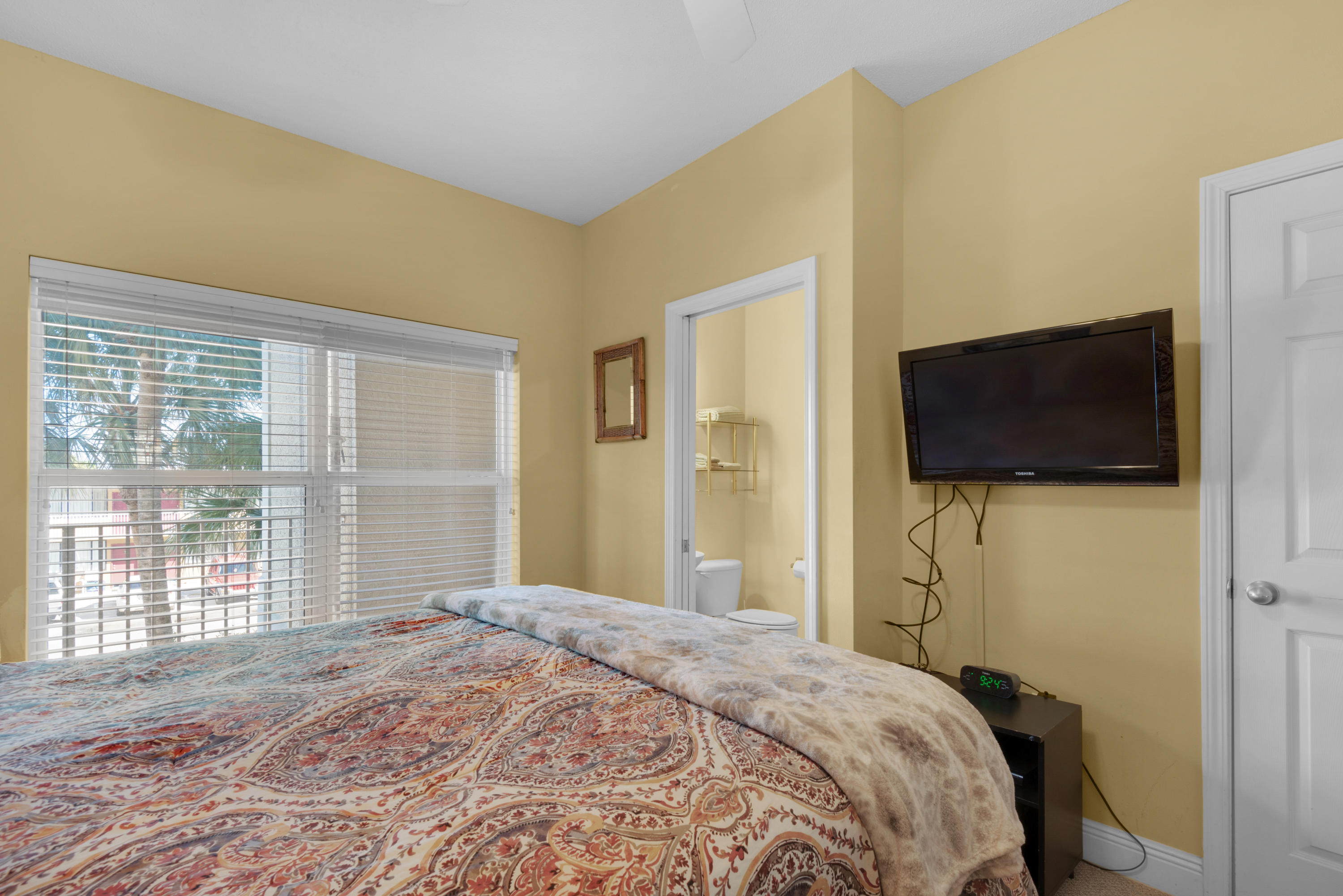 BLUE DOLPHIN CONDO - Residential