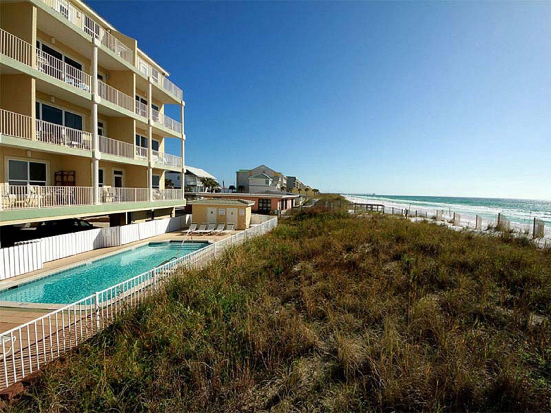 BLUE DOLPHIN CONDO - Residential