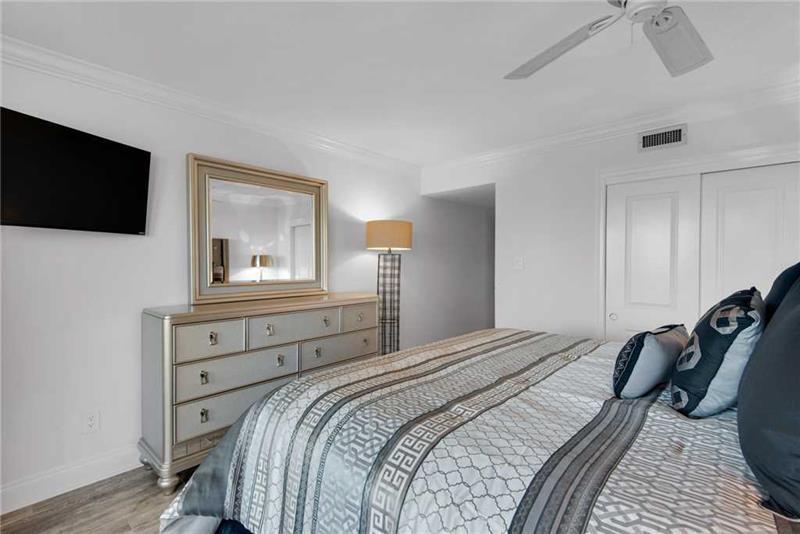 EDGEWATER BEACH CONDO PH 1 - Residential