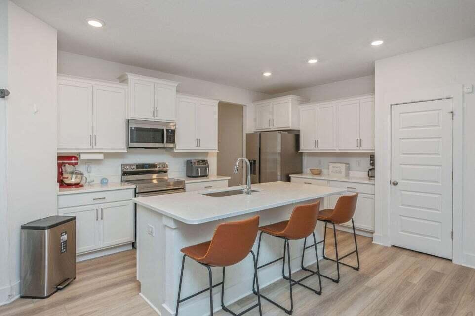 MAGNOLIA CREEK - Residential Lease