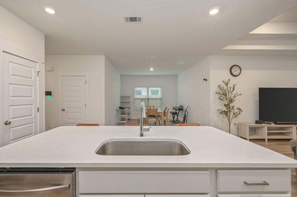 MAGNOLIA CREEK - Residential Lease