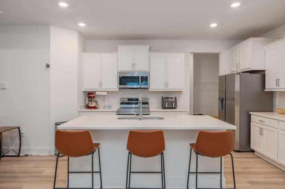 MAGNOLIA CREEK - Residential Lease