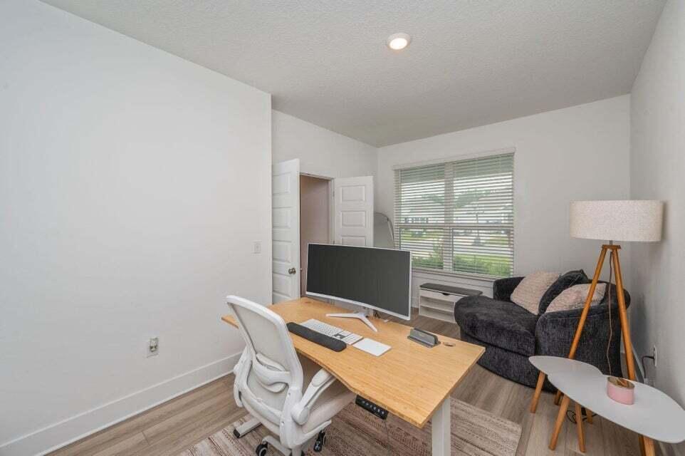 MAGNOLIA CREEK - Residential Lease