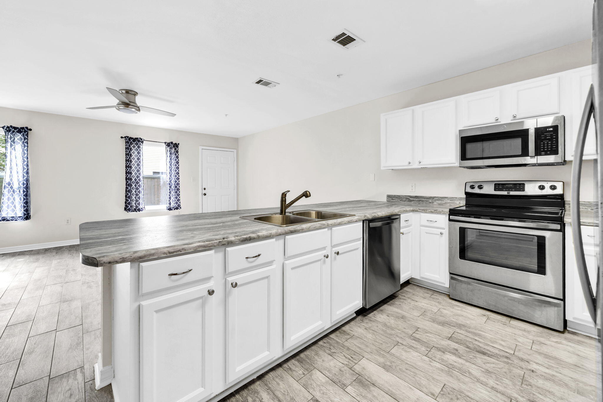 Circle Park Condos - Residential