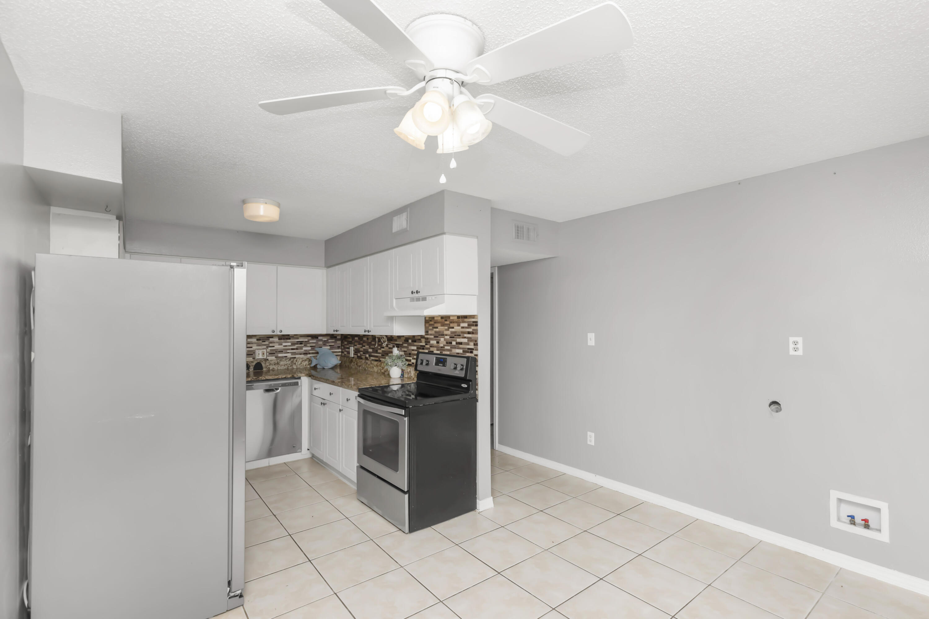 PIER ONE CONDO - Residential Lease