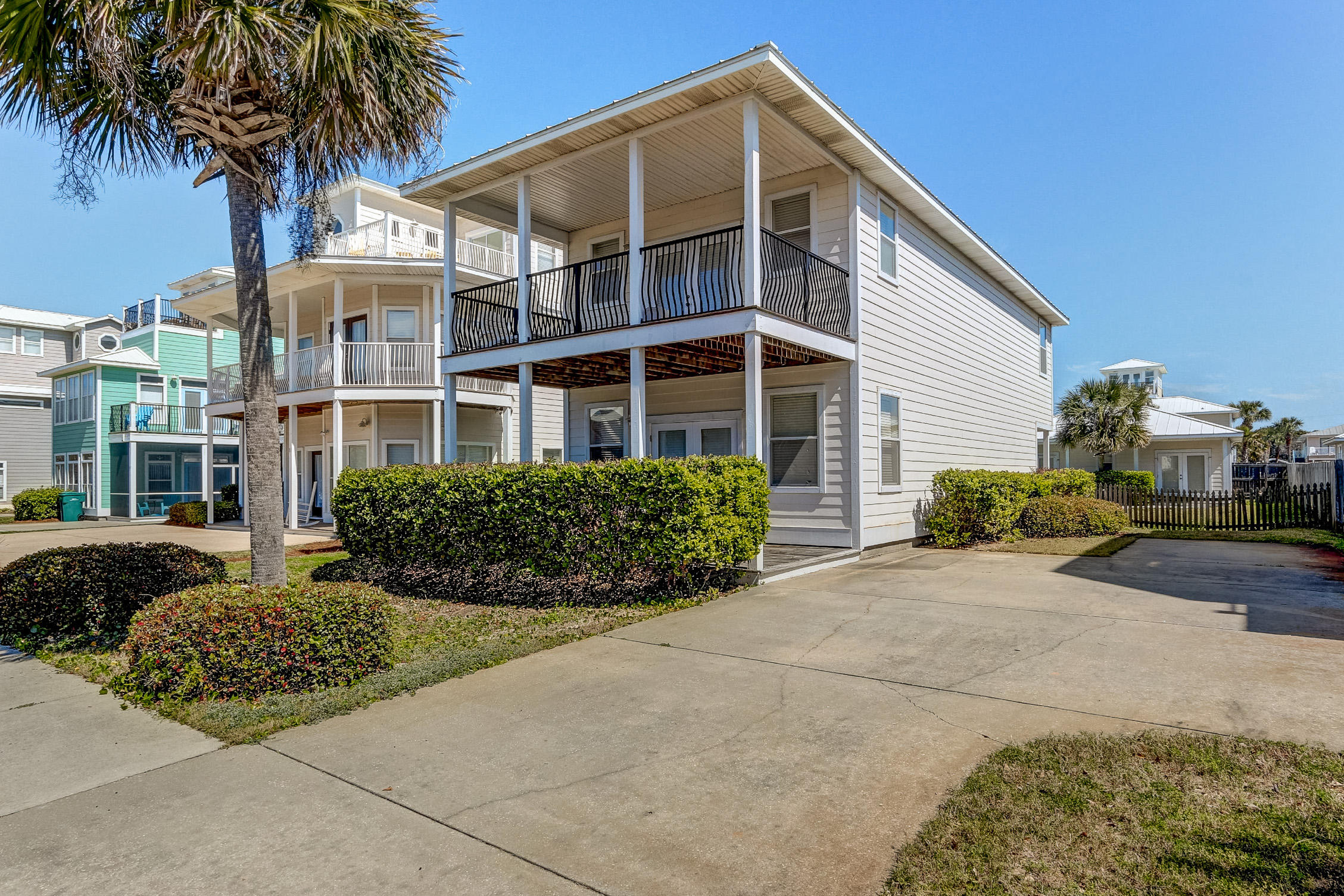 CRYSTAL BEACH - Residential