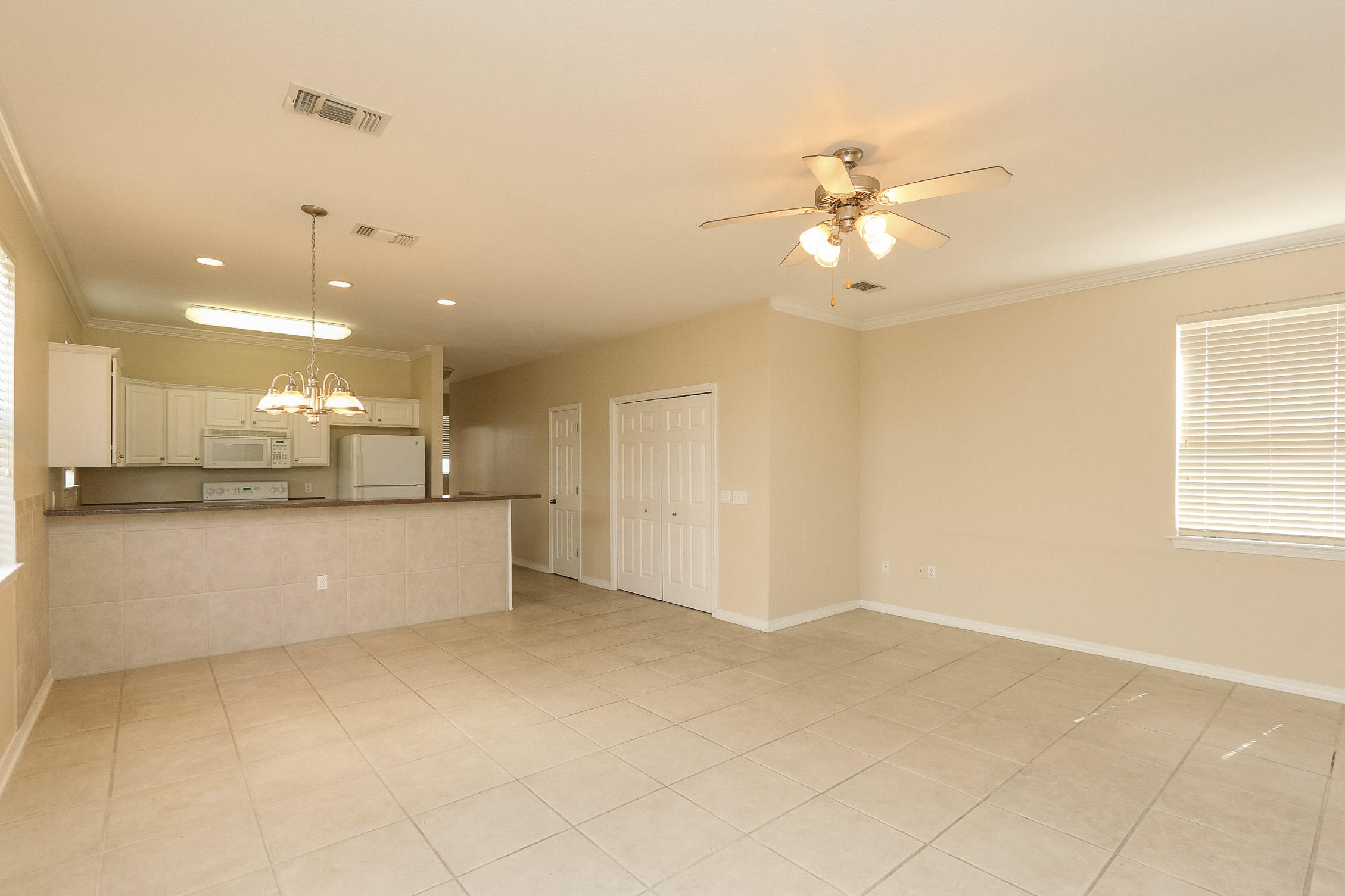 CRYSTAL BEACH - Residential