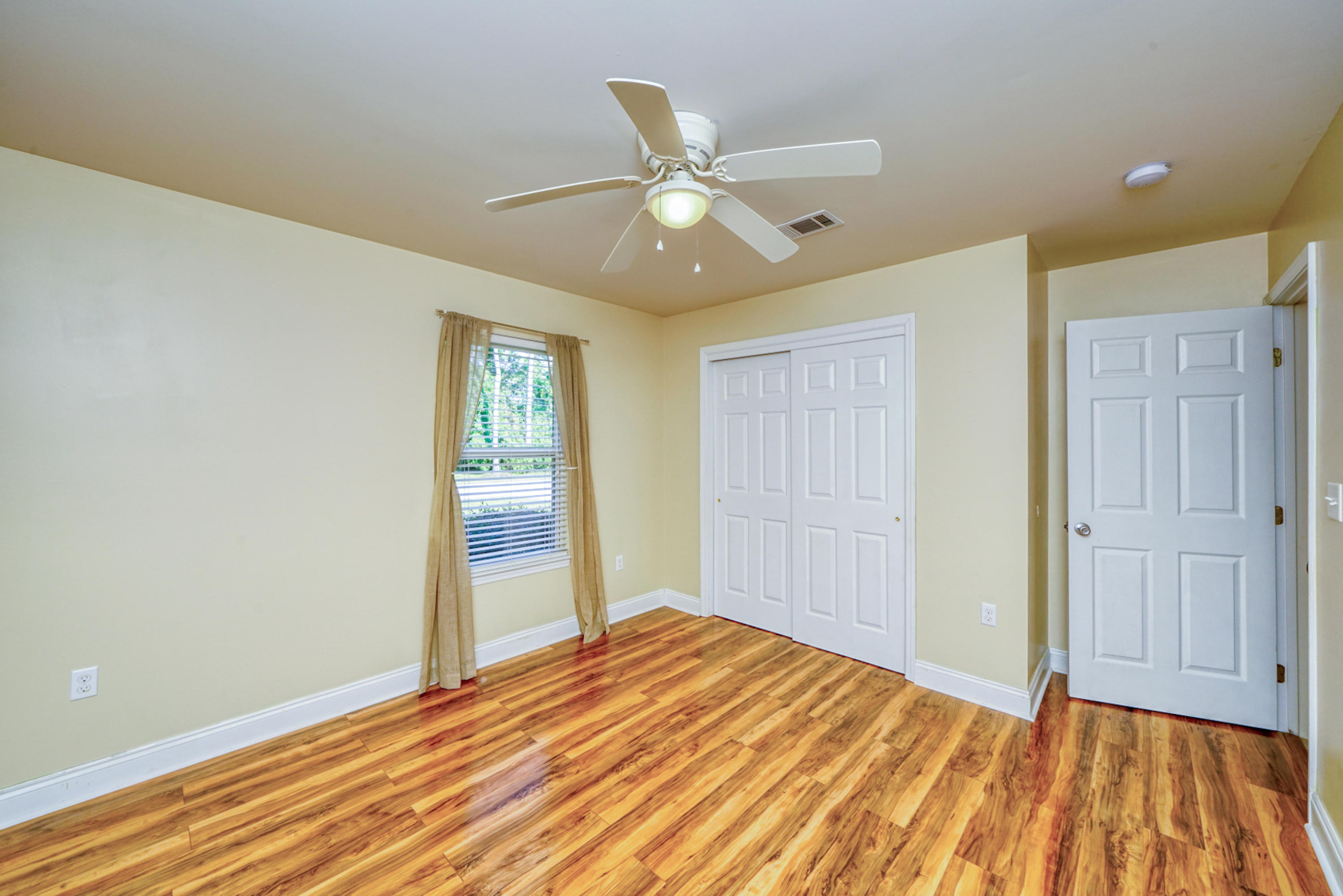 NAVARRE S/D 2ND ADDN - Residential