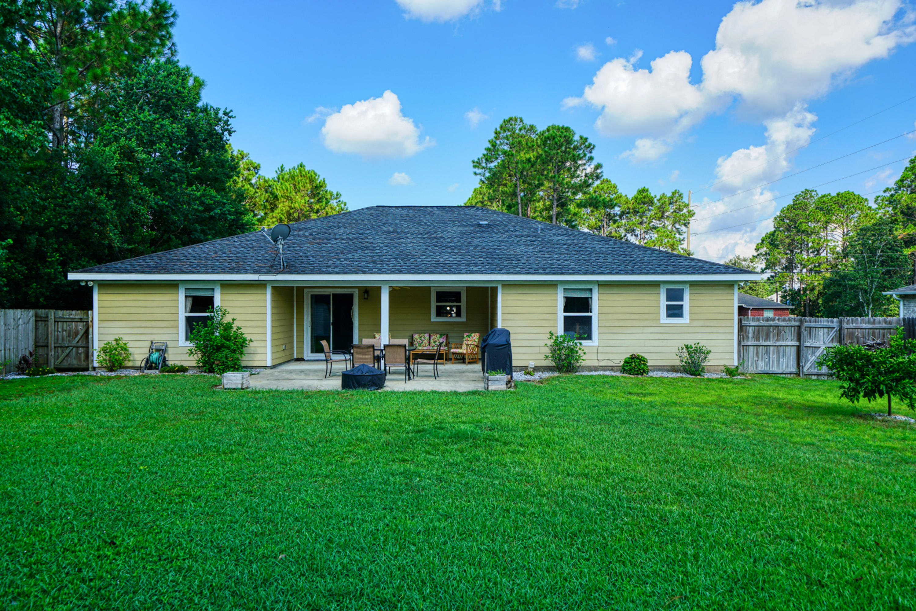 NAVARRE S/D 2ND ADDN - Residential