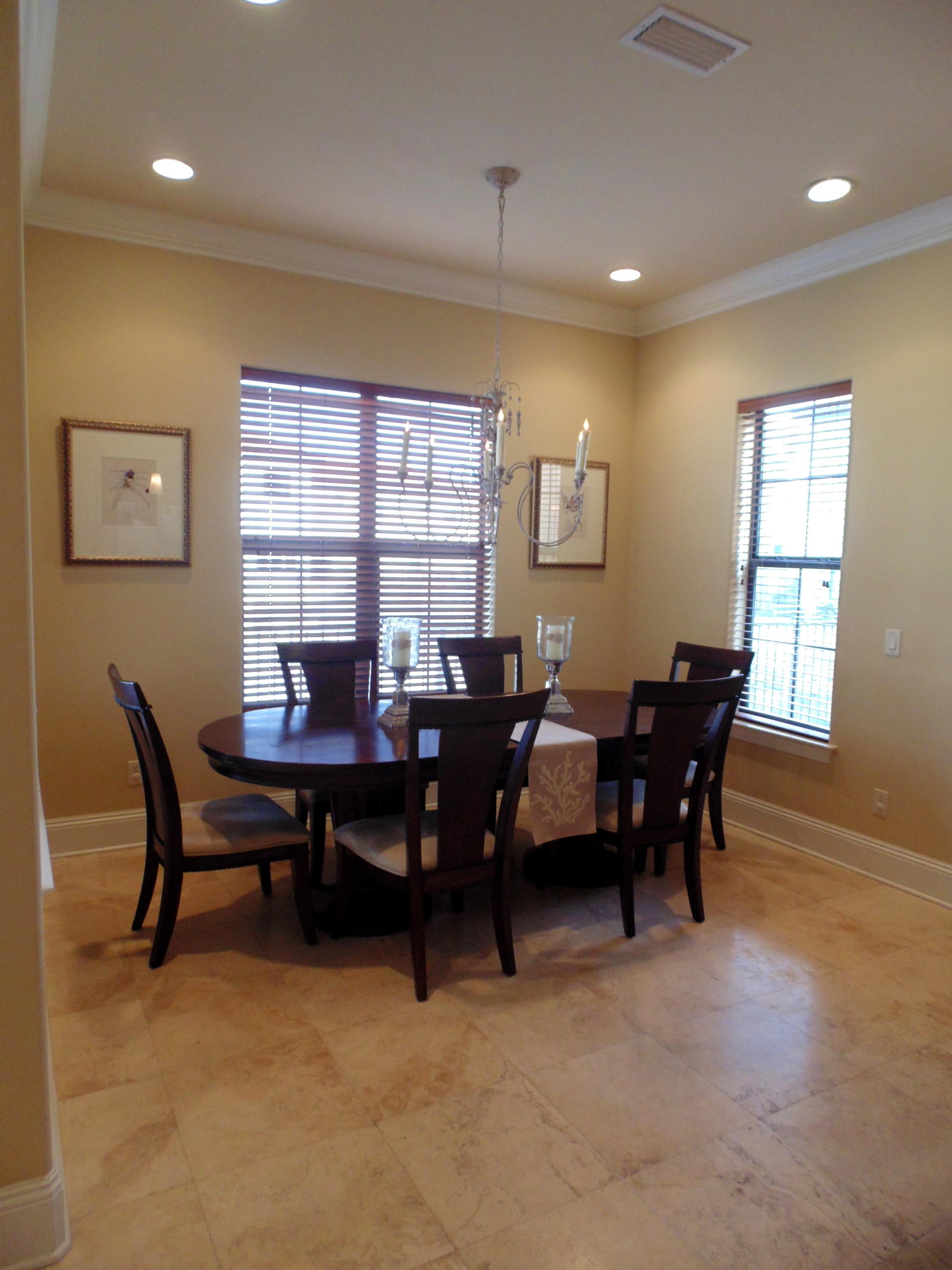 VILLA LAGO - Residential