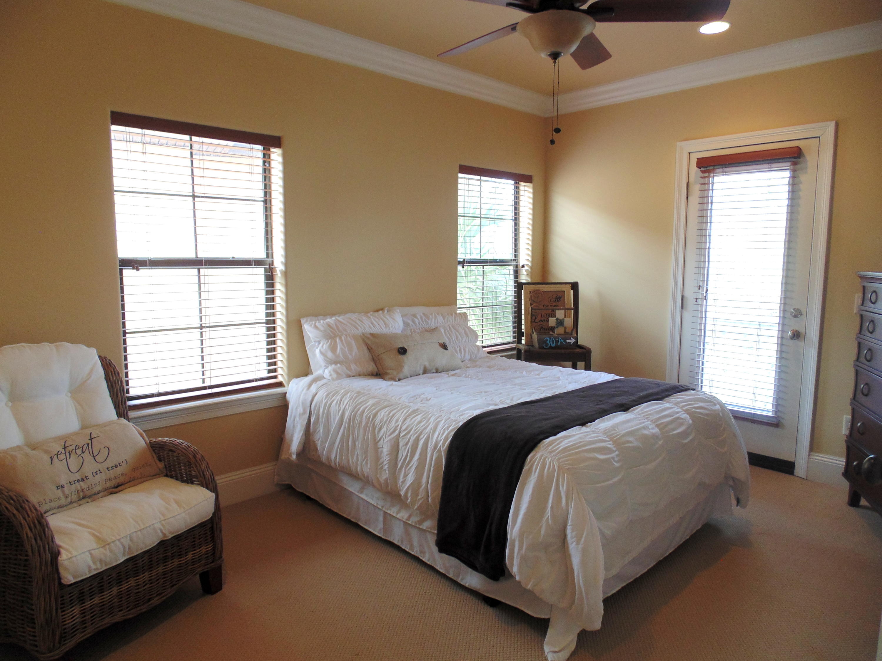 VILLA LAGO - Residential