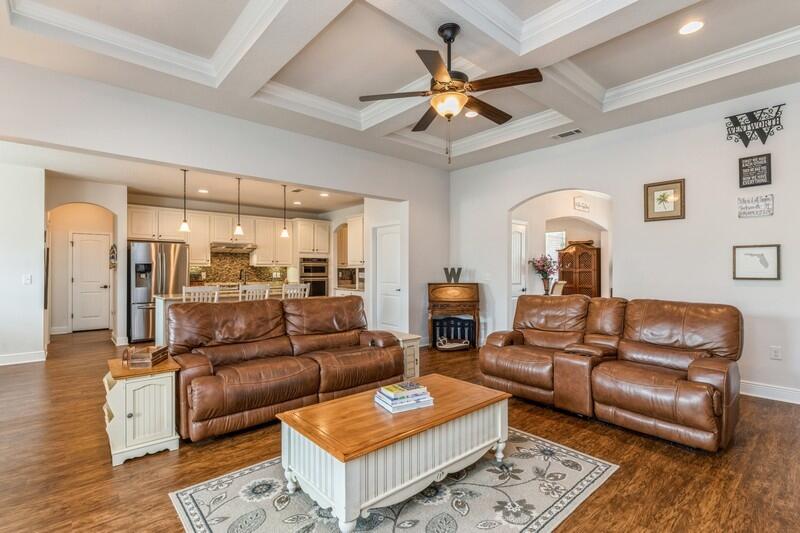 HAMMOCK BAY - Residential