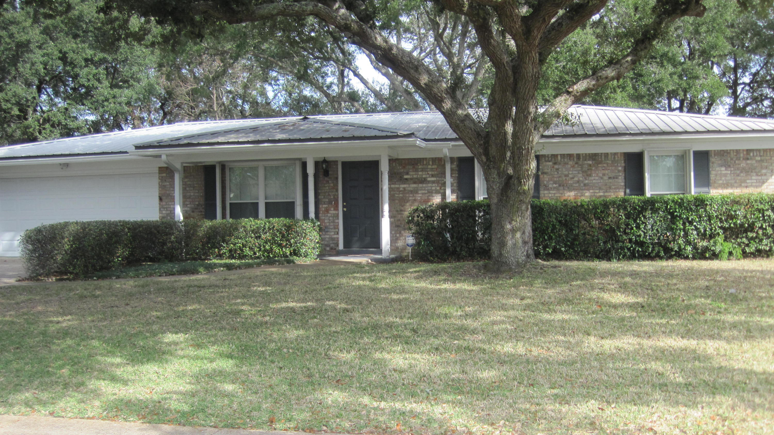 PINEDALE - Residential