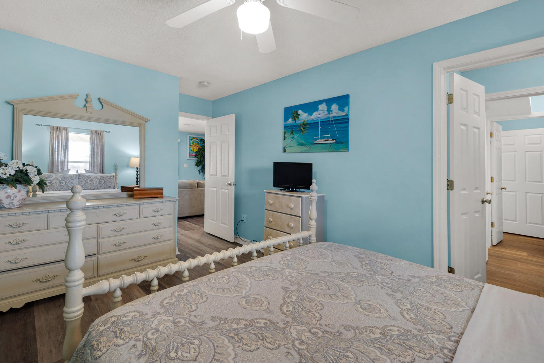 SUNSET HARBOUR VILLAS CONDO - Residential