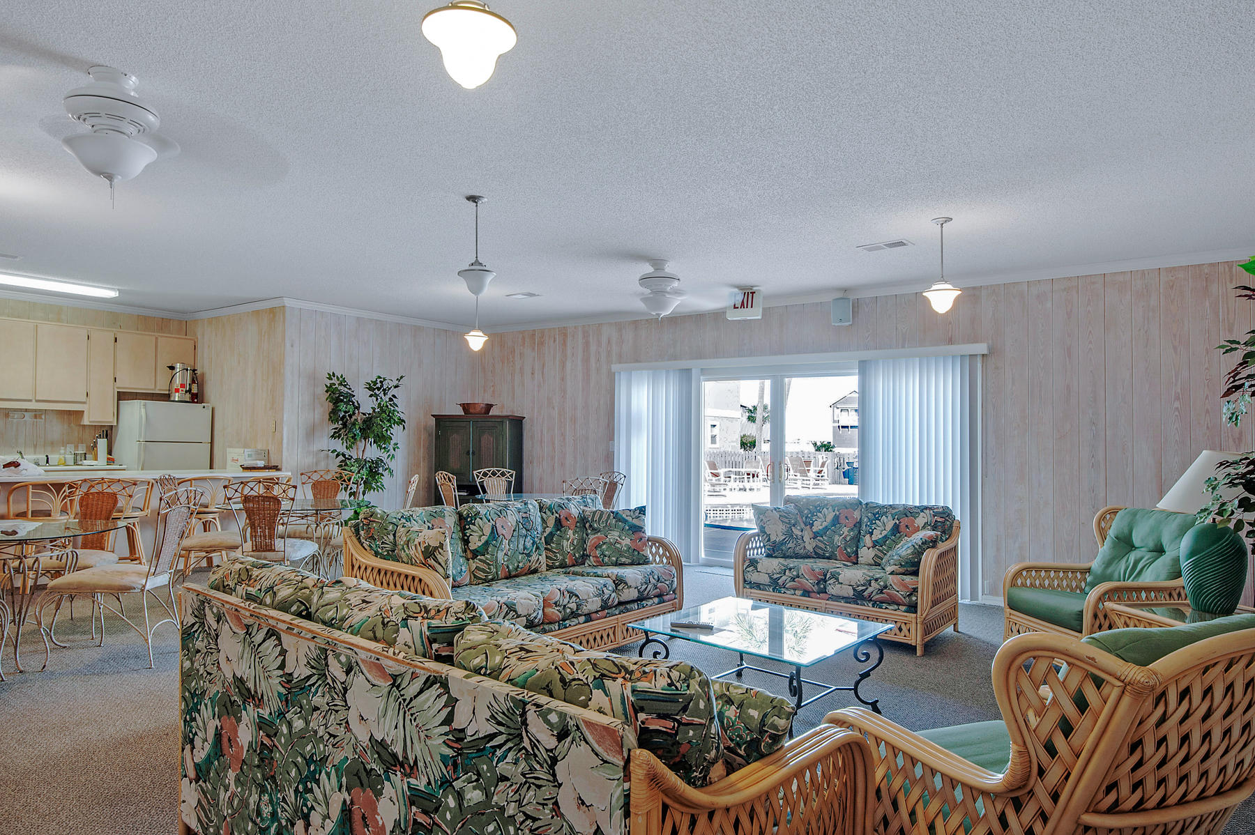 SUNSET HARBOUR VILLAS CONDO - Residential