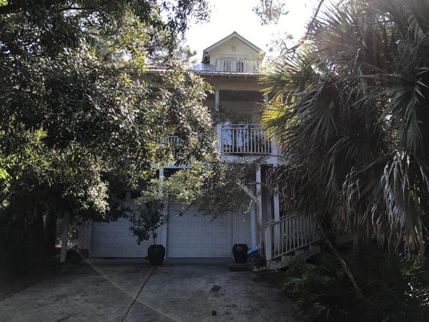 SHORT SALE 3-story home in Lakewood at Seagrove. Excellent investment property for someone looking for a project. Property need significant work.