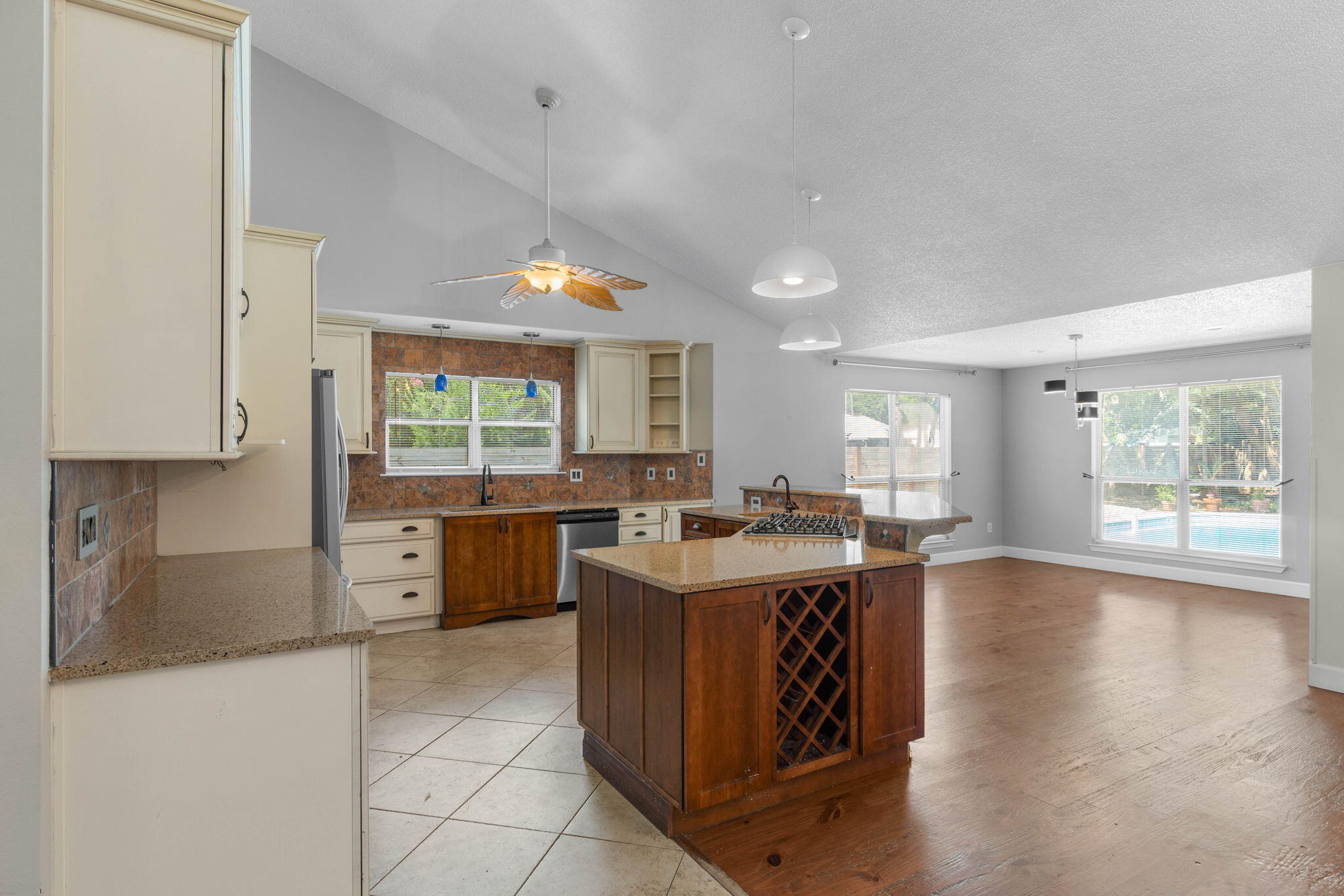 HANDS COVE - Residential Lease