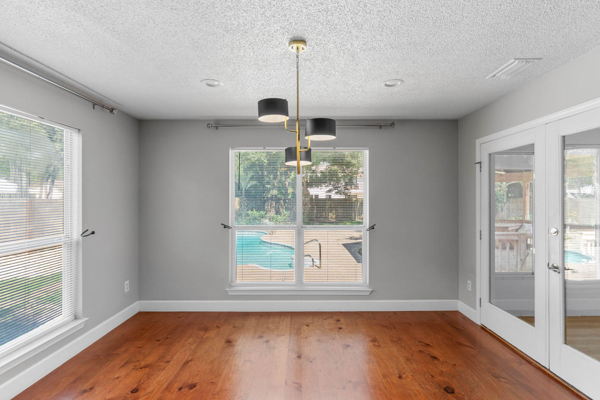 HANDS COVE - Residential Lease