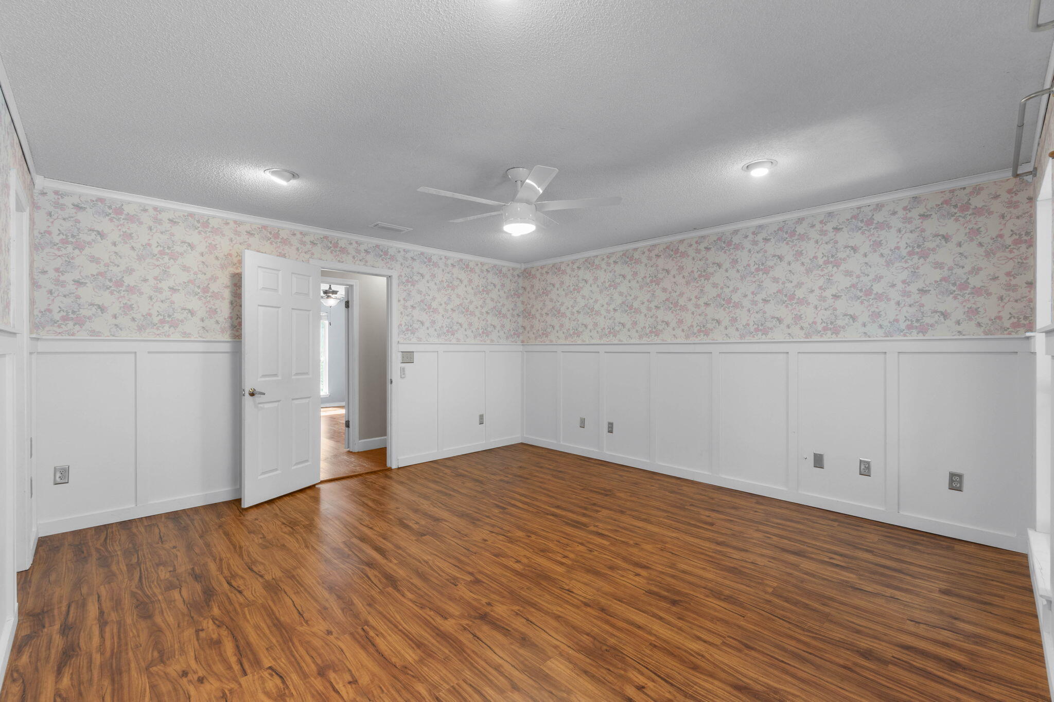 HANDS COVE - Residential Lease