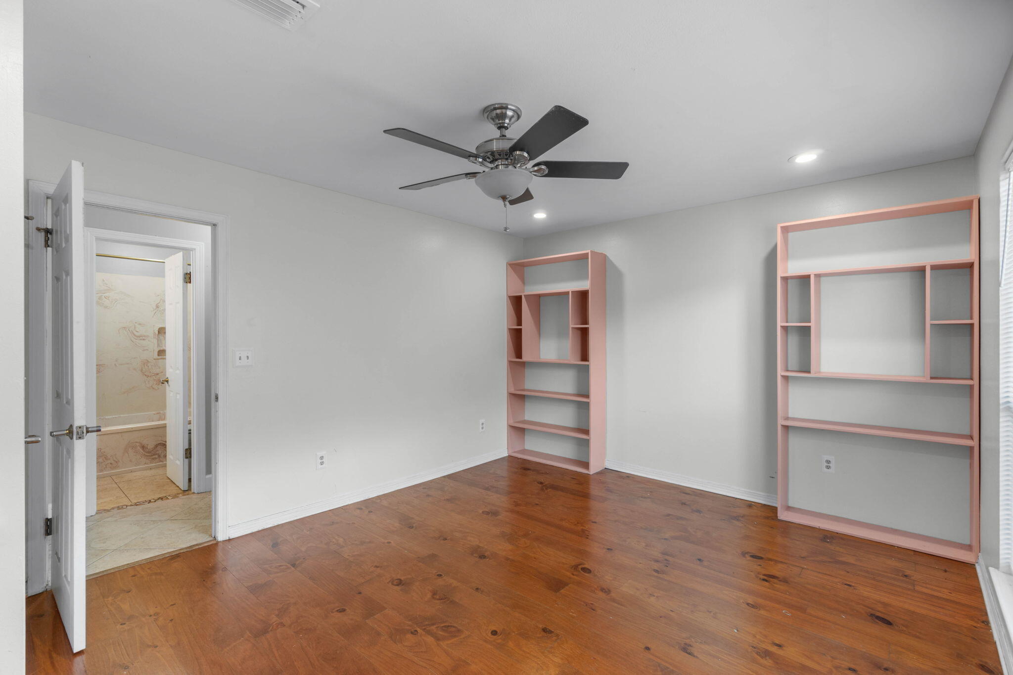 HANDS COVE - Residential Lease