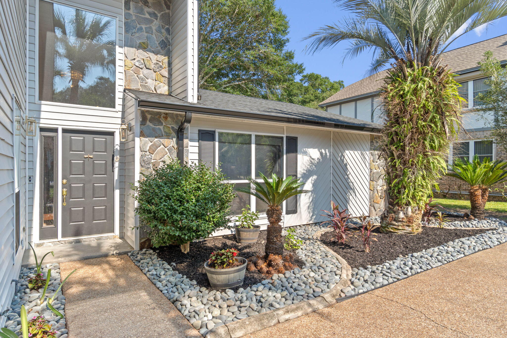 HANDS COVE - Residential Lease