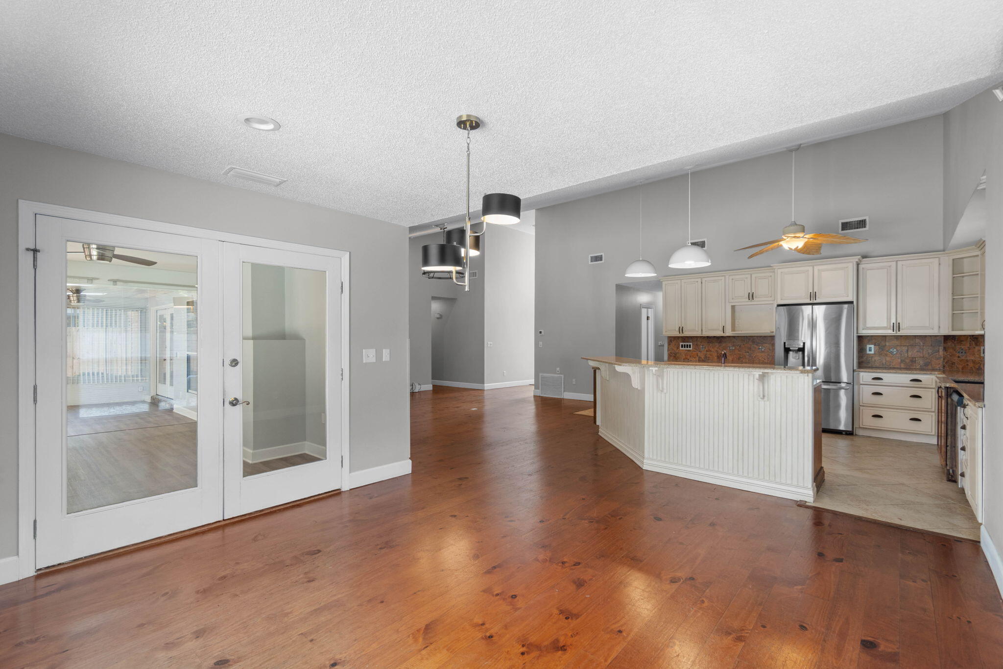HANDS COVE - Residential Lease