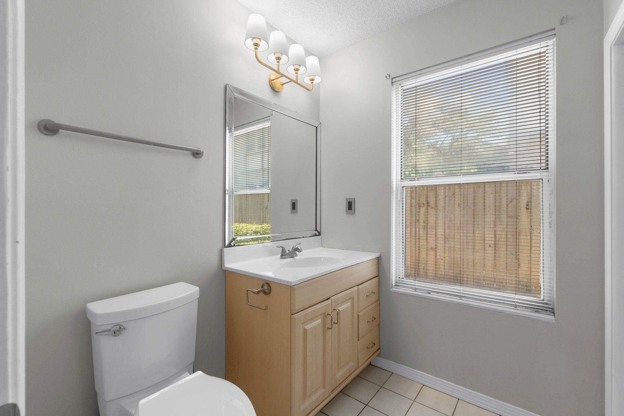HANDS COVE - Residential Lease
