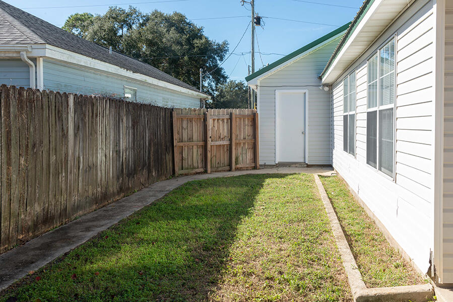 MILLS LANDING - Residential Lease
