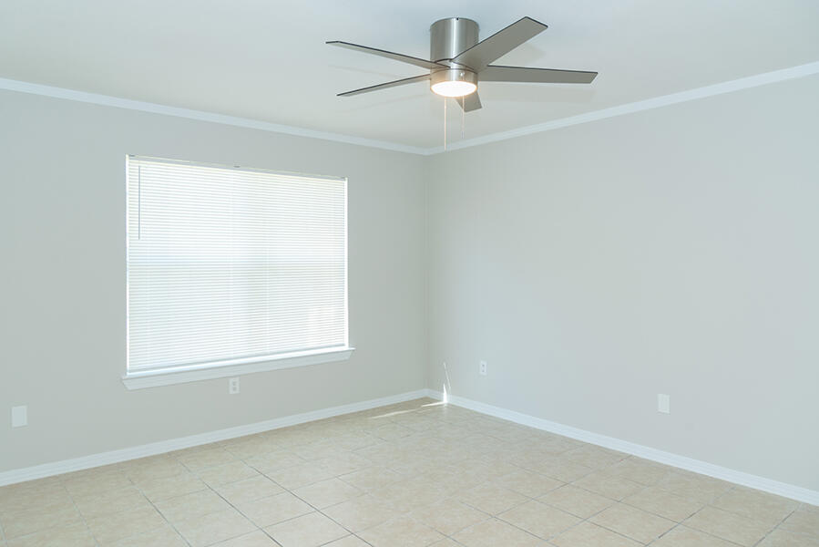 MILLS LANDING - Residential Lease