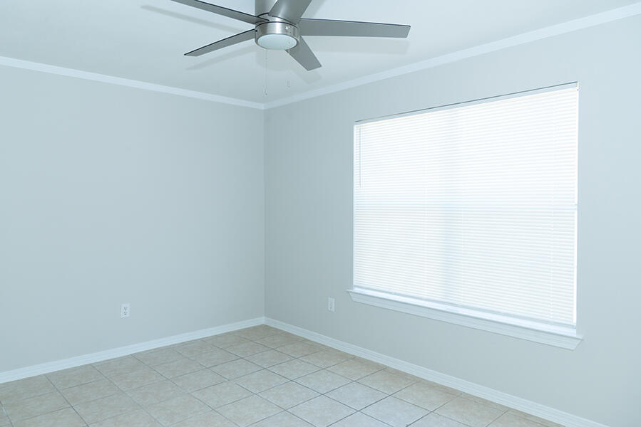 MILLS LANDING - Residential Lease