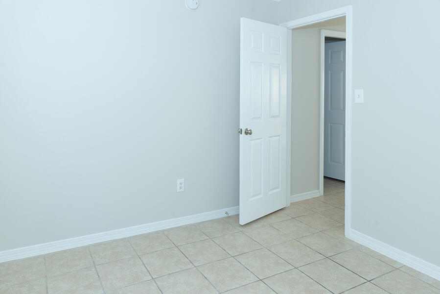 MILLS LANDING - Residential Lease