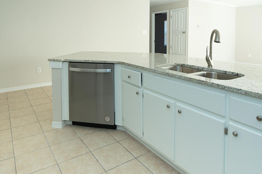 MILLS LANDING - Residential Lease