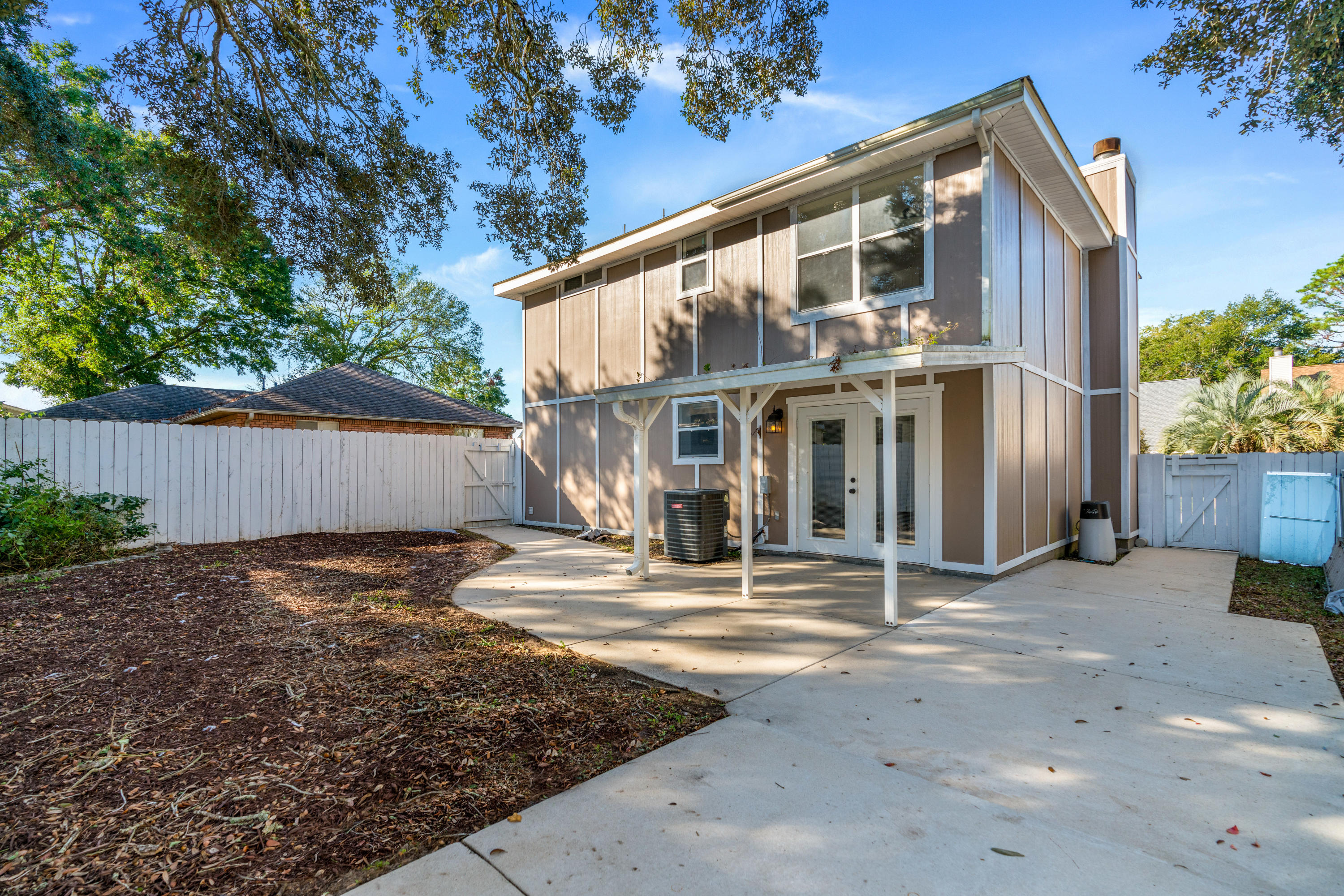 BRITTS MANOR S/D - Residential