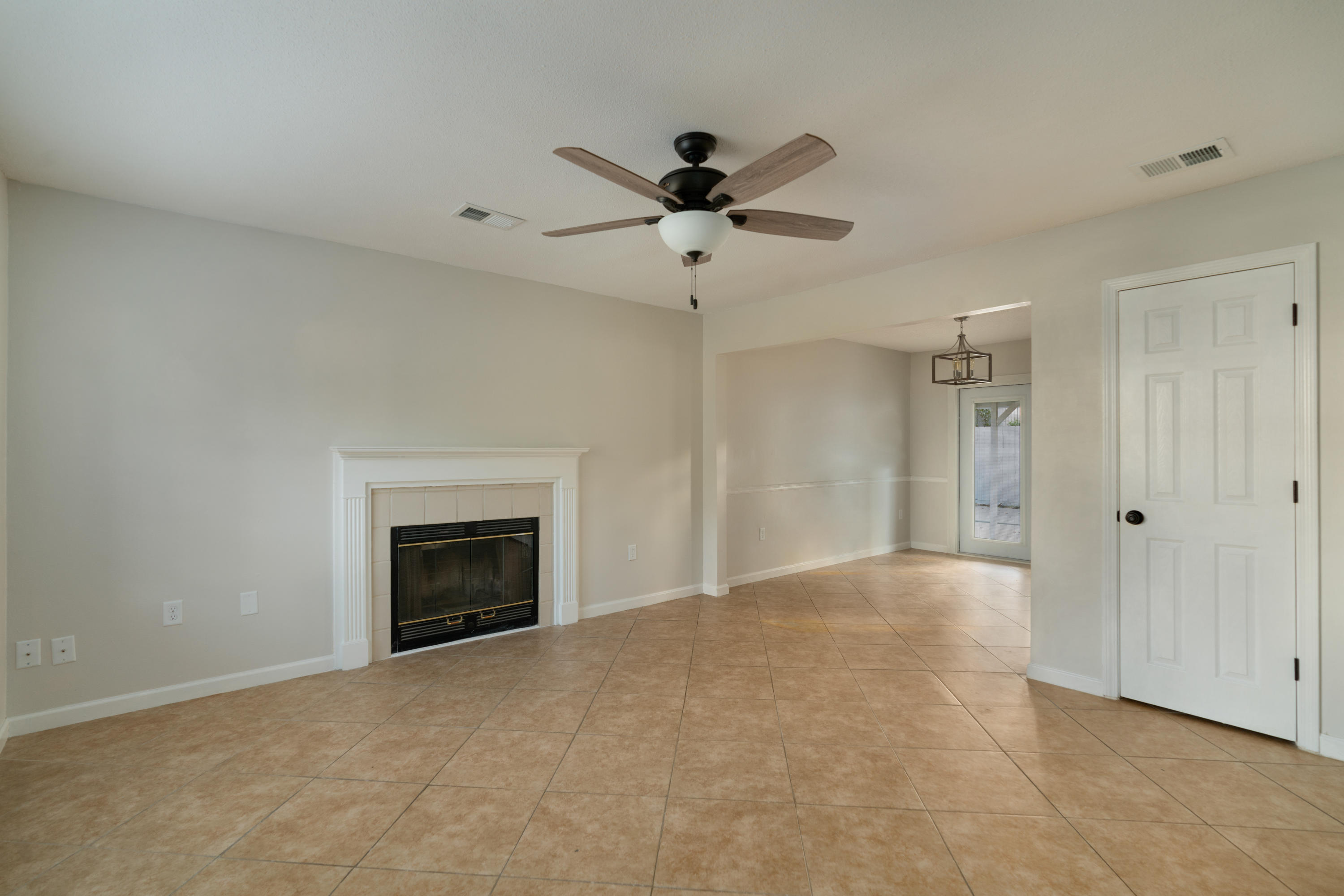 BRITTS MANOR S/D - Residential