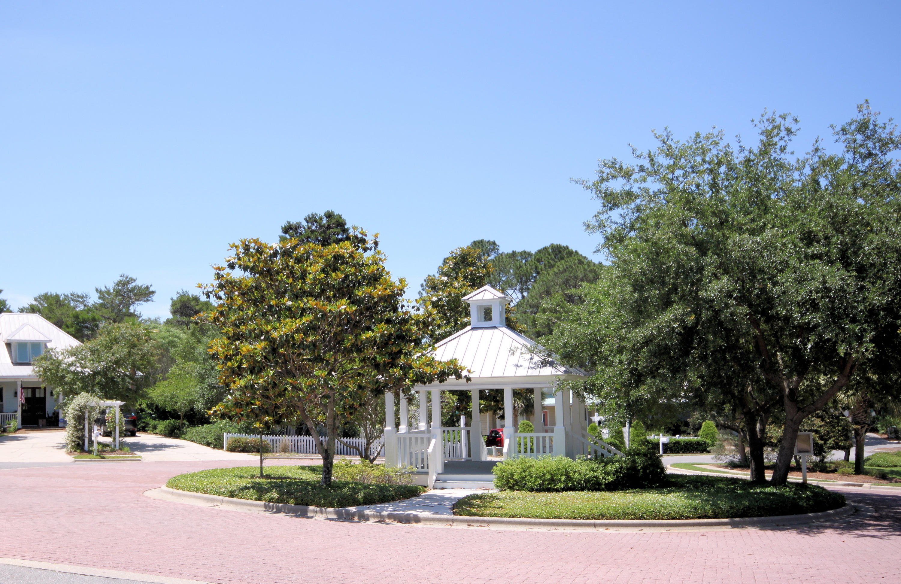SEA DUNES - Residential