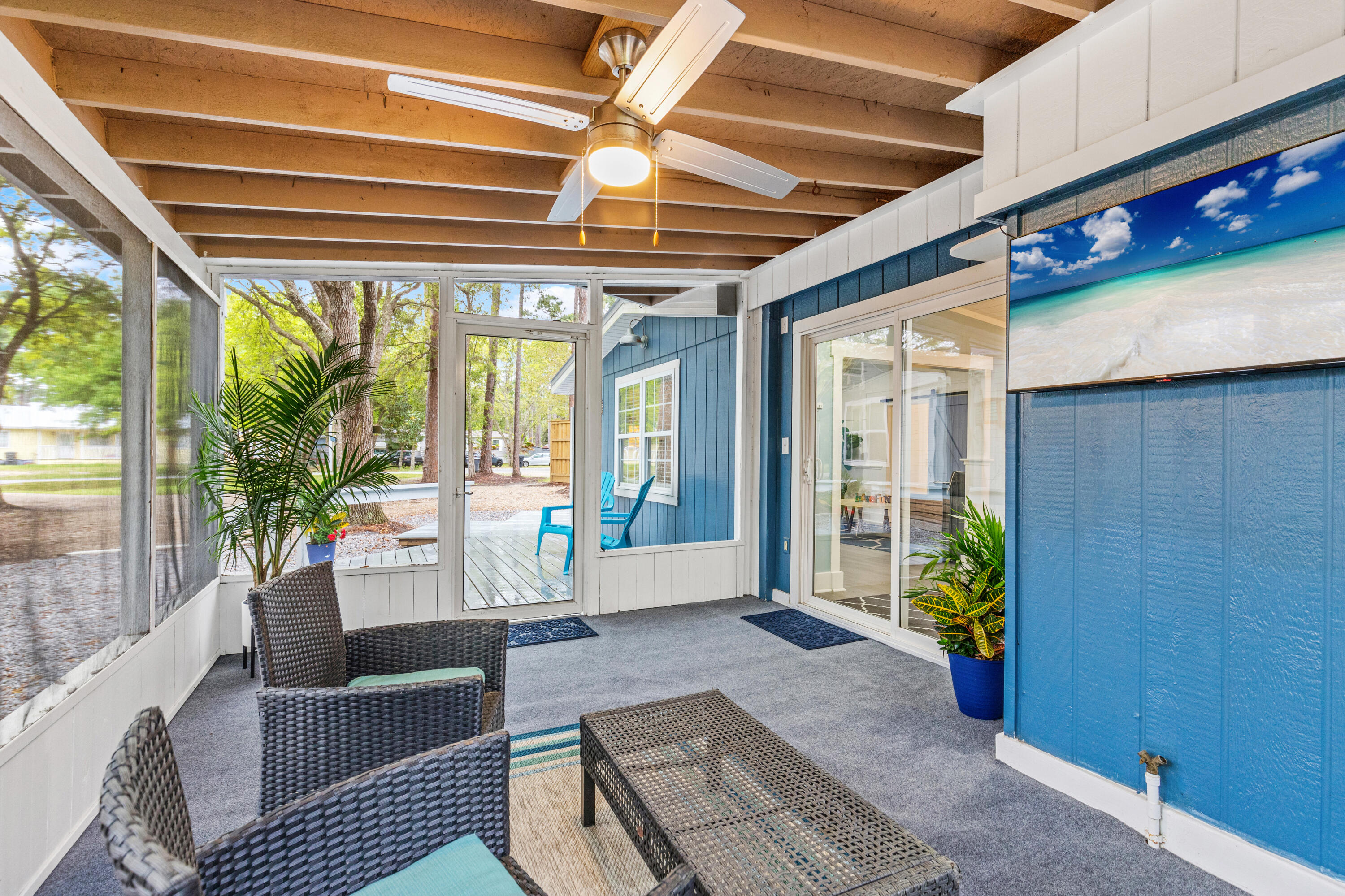 East hewitt - Residential Lease